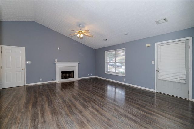 1025 Hunters Oak Trail, Sugar Hill, GA 30518