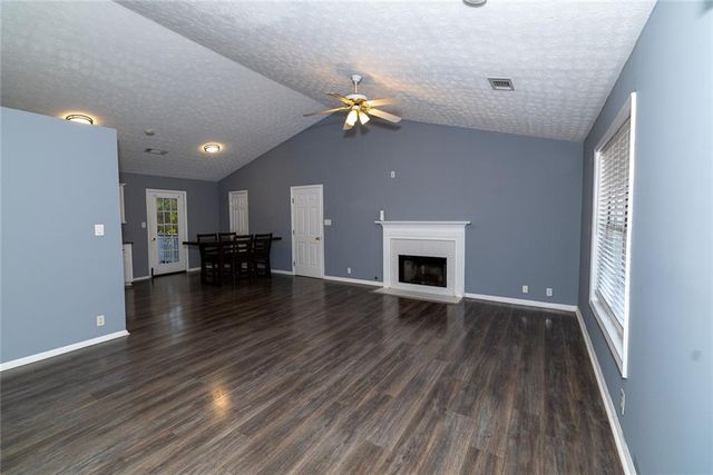 1025 Hunters Oak Trail, Sugar Hill, GA 30518