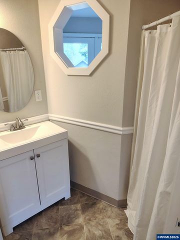 641 Dietz Av NE, Keizer, OR 97303