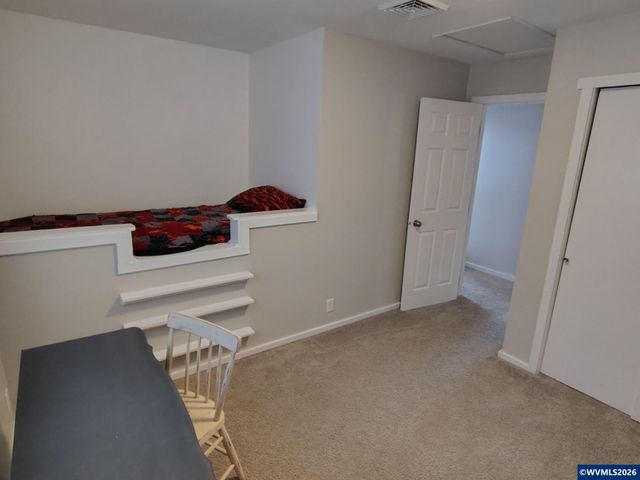 641 Dietz Av NE, Keizer, OR 97303