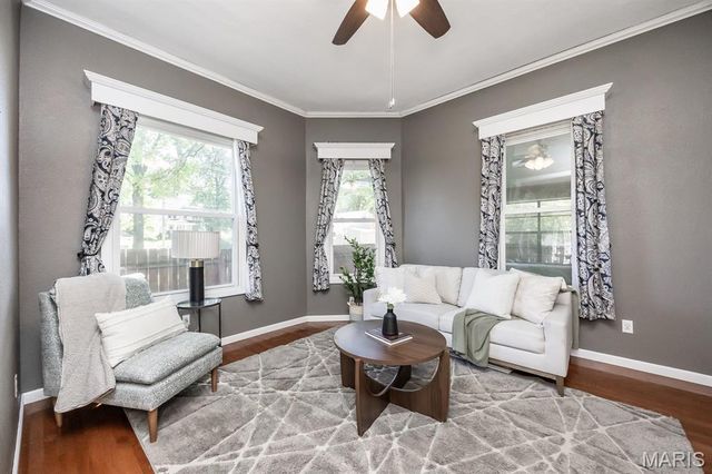 102 W High Street, Troy, IL 62294