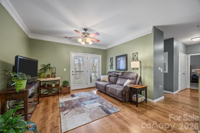 713 Appeldoorn Circle, Asheville, NC 28803
