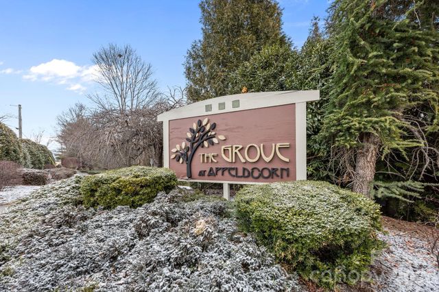 713 Appeldoorn Circle, Asheville, NC 28803