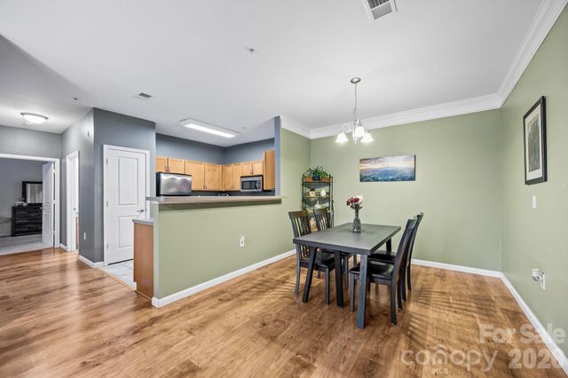 713 Appeldoorn Circle, Asheville, NC 28803