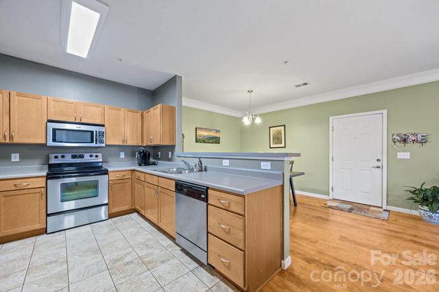 713 Appeldoorn Circle, Asheville, NC 28803