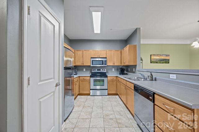 713 Appeldoorn Circle, Asheville, NC 28803