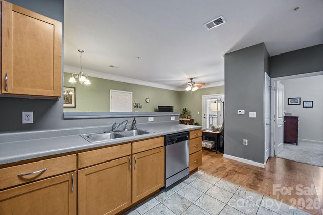 713 Appeldoorn Circle, Asheville, NC 28803