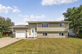 618 STEALTH LN, Box Elder, SD 57719