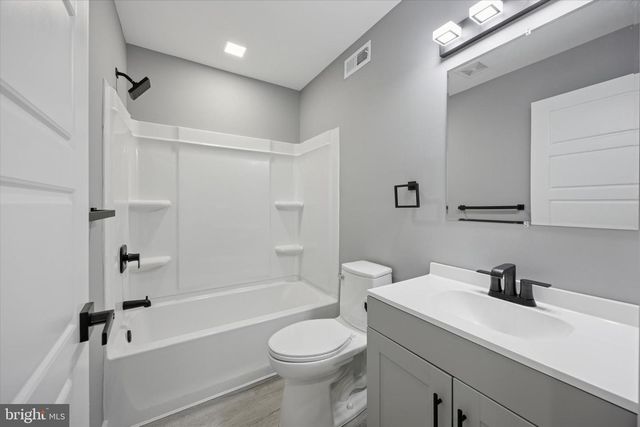 383 WHEAT RD, Vineland, NJ 08360