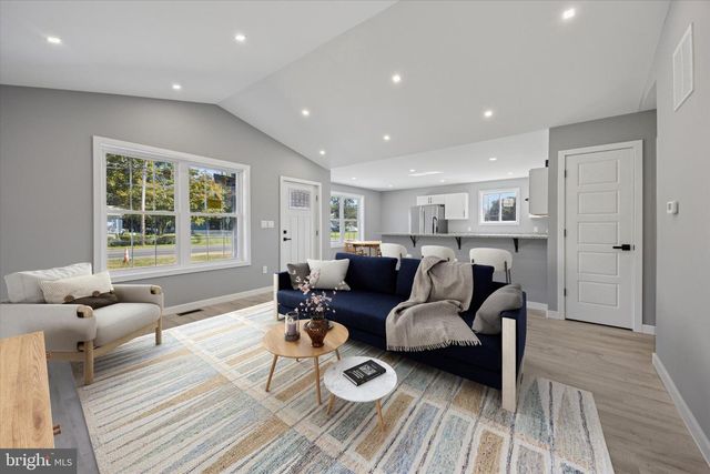 383 WHEAT RD, Vineland, NJ 08360