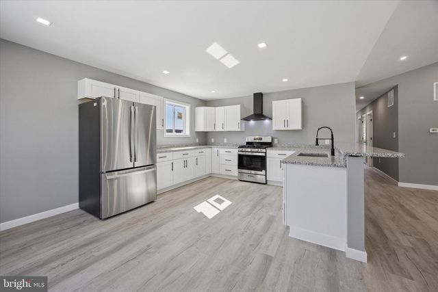 383 WHEAT RD, Vineland, NJ 08360