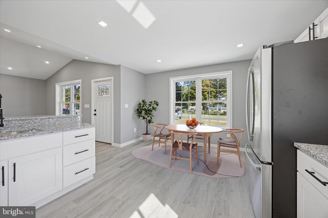 383 WHEAT RD, Vineland, NJ 08360