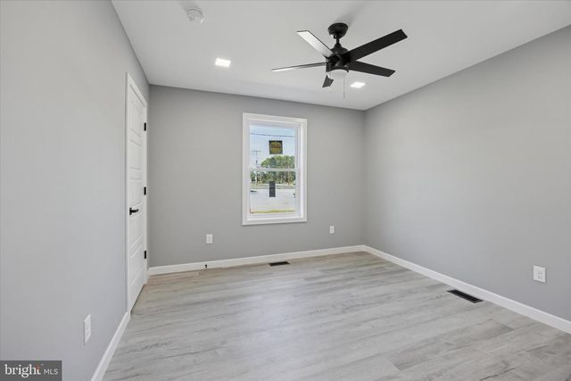 383 WHEAT RD, Vineland, NJ 08360