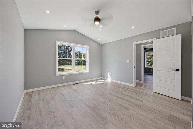 383 WHEAT RD, Vineland, NJ 08360