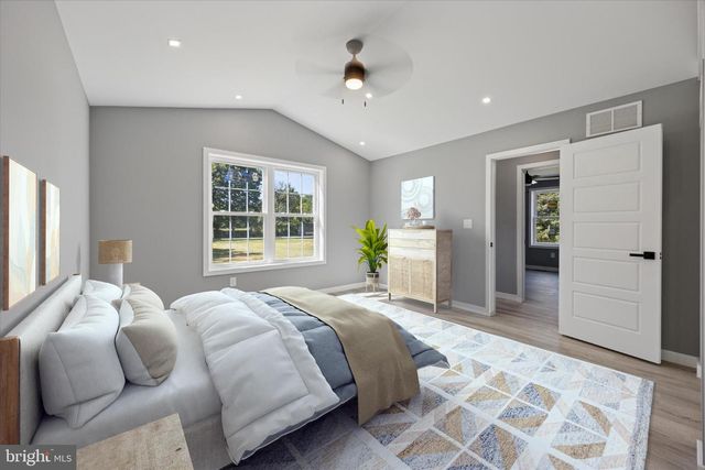 383 WHEAT RD, Vineland, NJ 08360