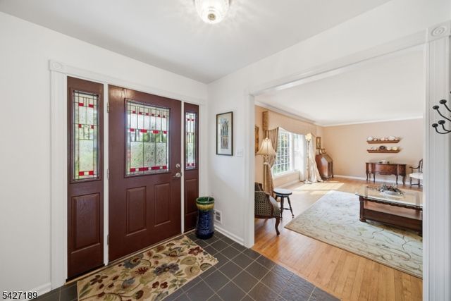 7 Candle Ln, East Brunswick Twp., NJ 08816