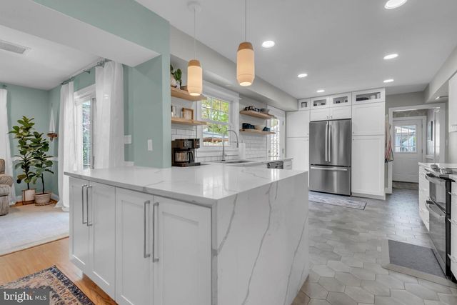 1721 URBY DR, Crofton, MD 21114