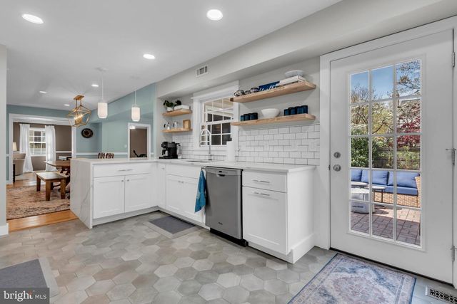1721 URBY DR, Crofton, MD 21114