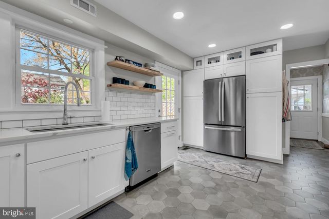 1721 URBY DR, Crofton, MD 21114