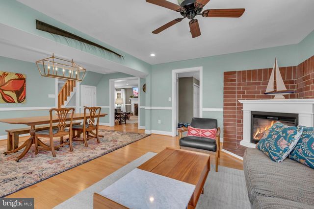 1721 URBY DR, Crofton, MD 21114