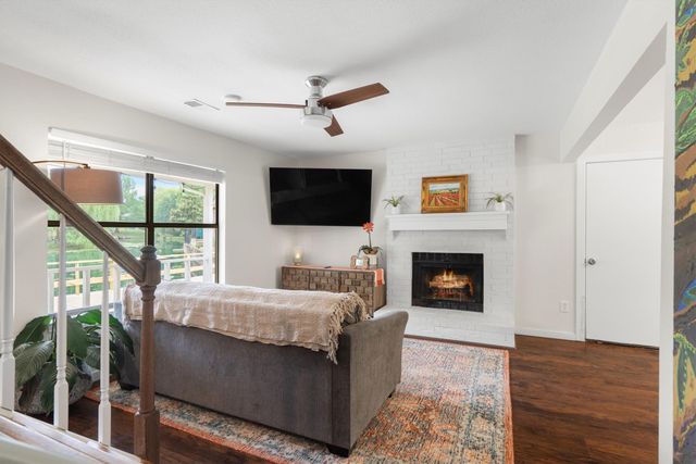 528 Addison Street, Lake Dallas, TX 75065