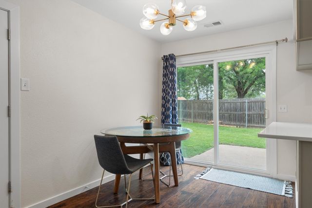 528 Addison Street, Lake Dallas, TX 75065