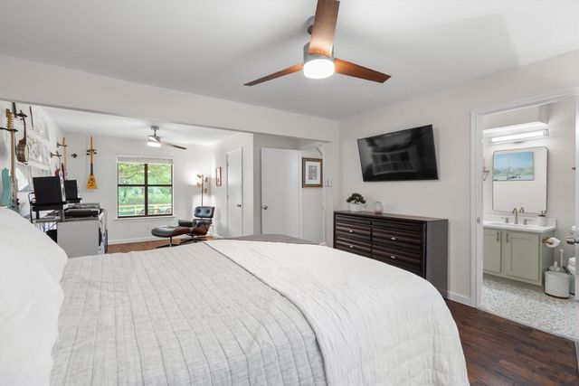 528 Addison Street, Lake Dallas, TX 75065