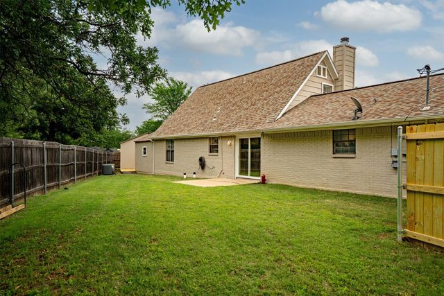 528 Addison Street, Lake Dallas, TX 75065