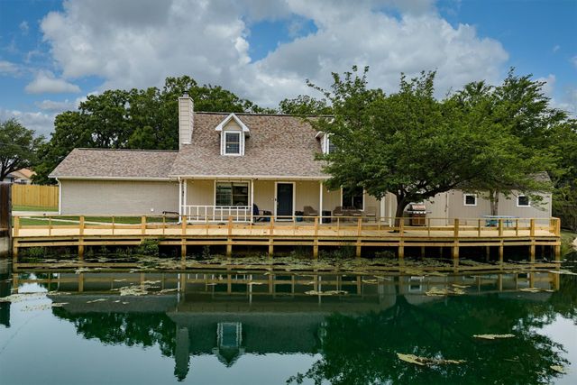 528 Addison Street, Lake Dallas, TX 75065