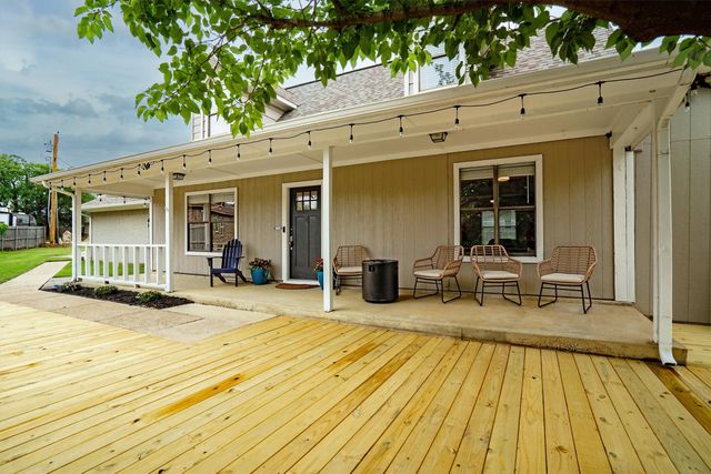 528 Addison Street, Lake Dallas, TX 75065