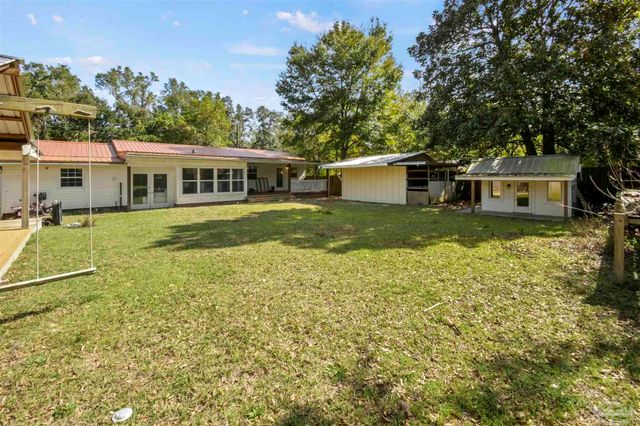 7621 Faith Dr, Pensacola, FL 32534