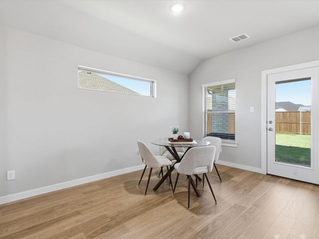 530 Chambers Way Drive, Red Oak, TX 75154