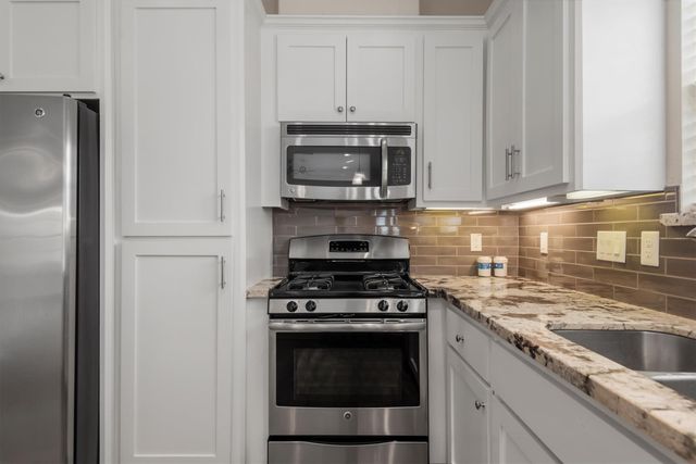 7036 W 43rd Street, Houston, TX 77092