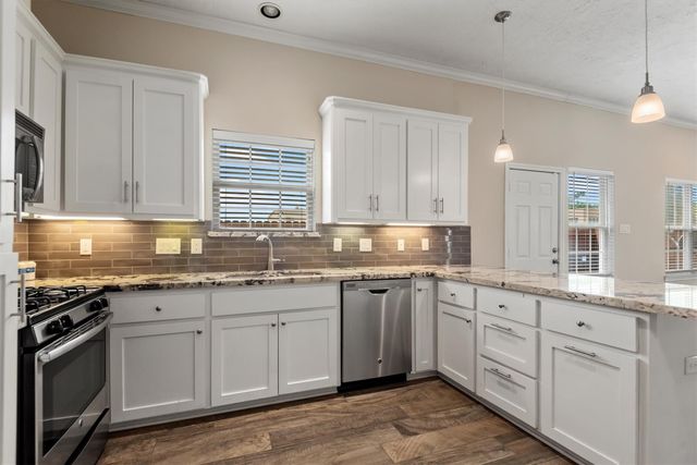 7036 W 43rd Street, Houston, TX 77092