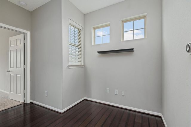 7036 W 43rd Street, Houston, TX 77092