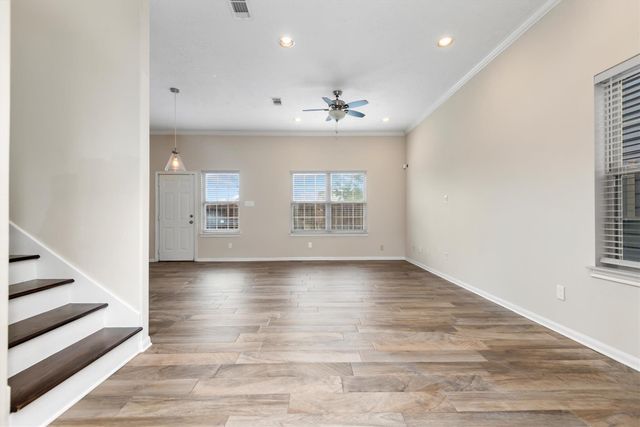 7036 W 43rd Street, Houston, TX 77092