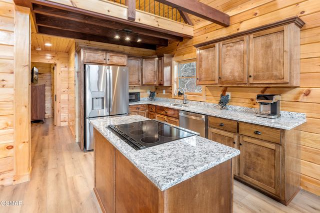 1017 Street Of Dreams Way, Gatlinburg, TN 37738