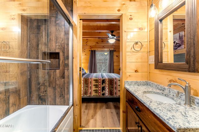 1017 Street Of Dreams Way, Gatlinburg, TN 37738