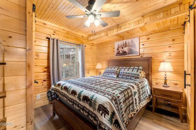 1017 Street Of Dreams Way, Gatlinburg, TN 37738