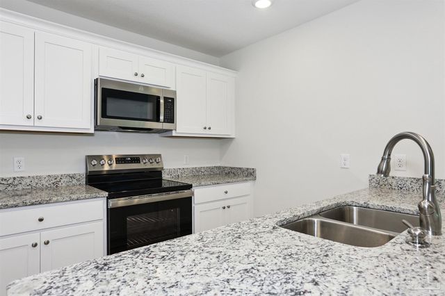 8509 Walnut Ave, Pensacola, FL 32534