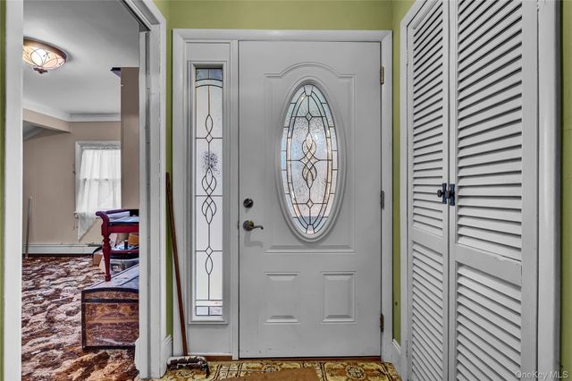 24 Piermont Court, Melville, NY 11747