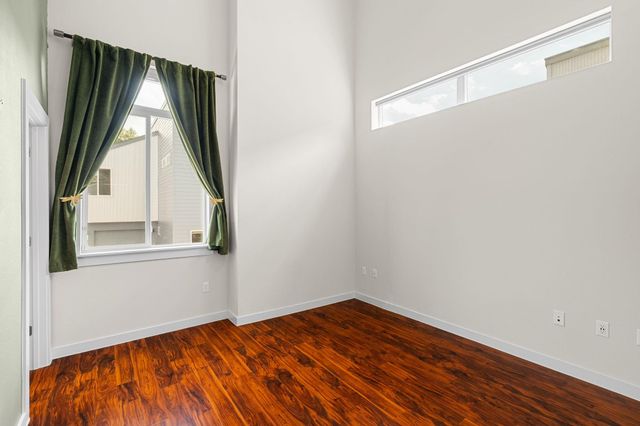 705 N Bluff DR 6, Austin, TX 78745