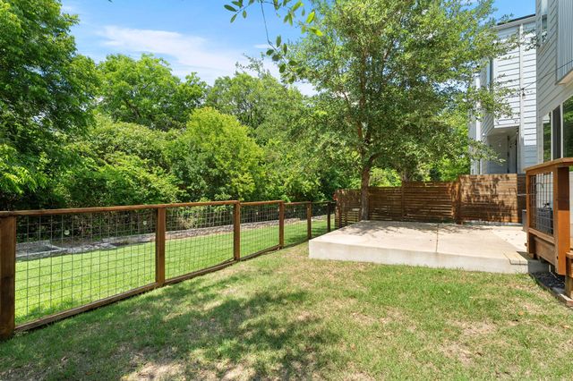 705 N Bluff DR 6, Austin, TX 78745