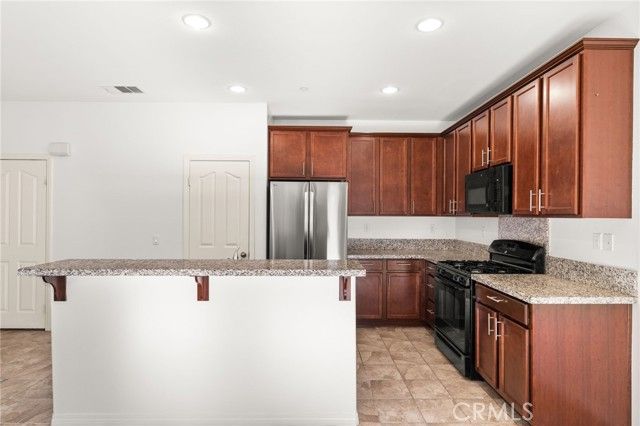 18364 Damiana, San Bernardino, CA 92407