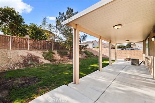 18364 Damiana, San Bernardino, CA 92407