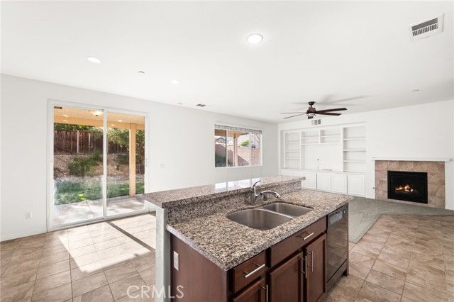 18364 Damiana, San Bernardino, CA 92407