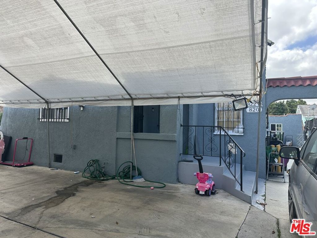 822 E 84th Place, Los Angeles, CA 90001 — photo 3
