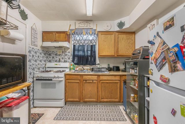 2032 W STELLA ST, Philadelphia, PA 19132