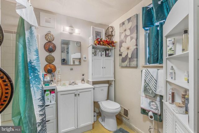 2032 W STELLA ST, Philadelphia, PA 19132