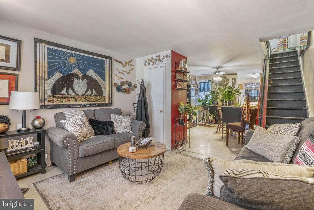 2032 W STELLA ST, Philadelphia, PA 19132